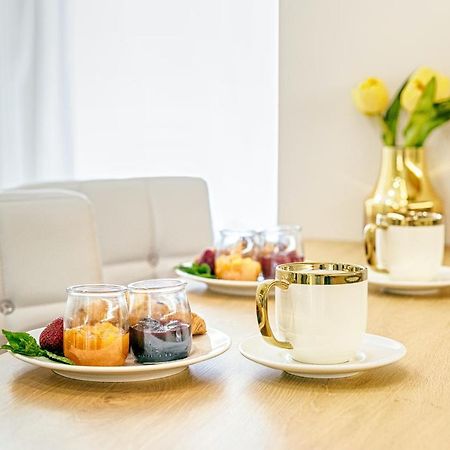 Golden Queen Apartments Old Town クラクフ エクステリア 写真
