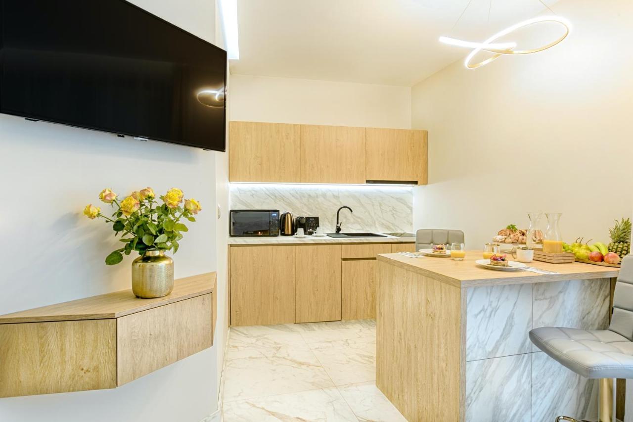 Golden Queen Apartments Old Town クラクフ エクステリア 写真