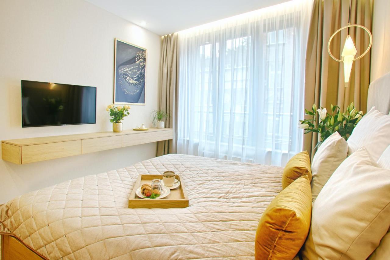 Golden Queen Apartments Old Town クラクフ エクステリア 写真